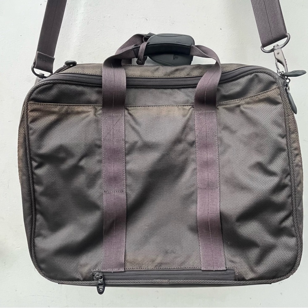 TUMI T- Tech Messenger Expandable Briefcase - Picture 2 of 15